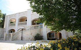 Holiday Gli Archi